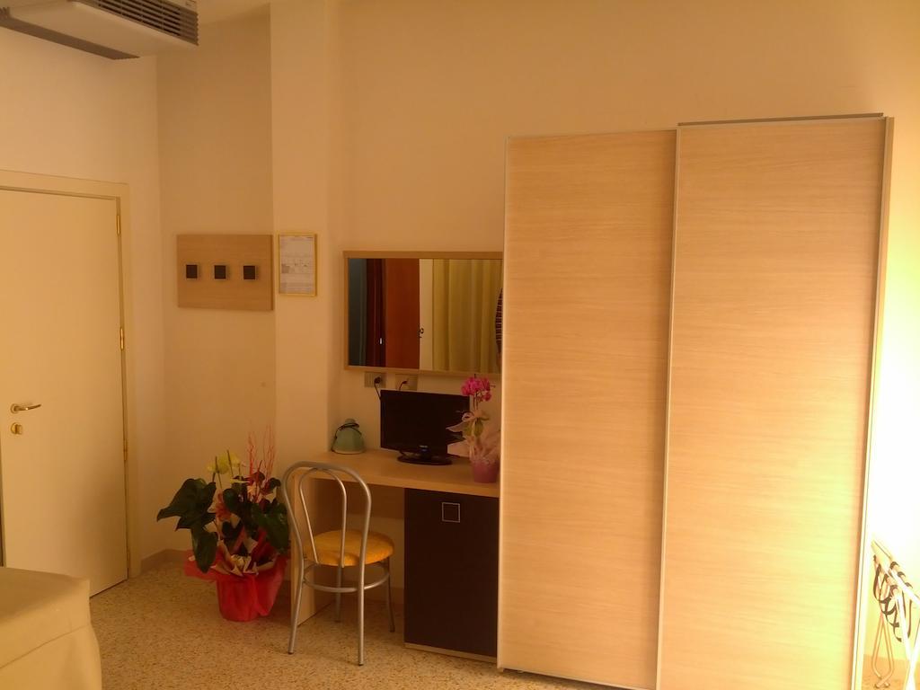 Hotel Abel & Residence Cesena Bagian luar foto