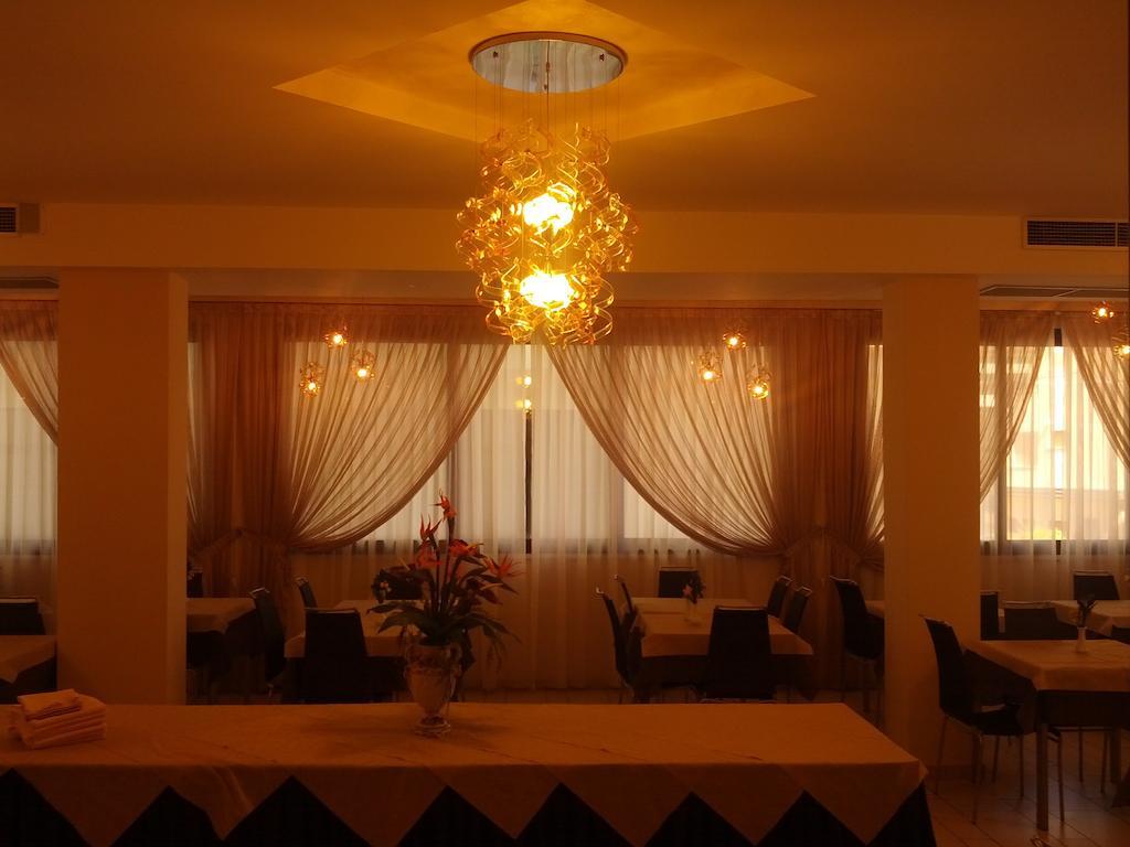 Hotel Abel & Residence Cesena Bagian luar foto