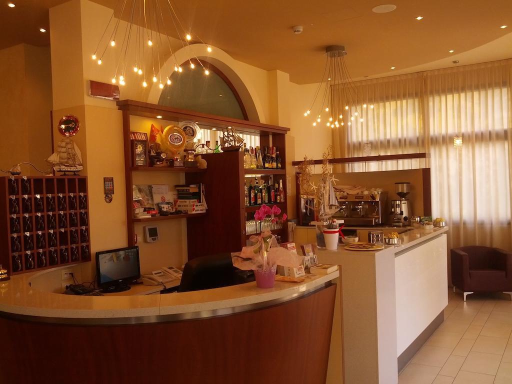 Hotel Abel & Residence Cesena Bagian luar foto